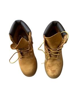 Classic Wheat Boots  - Lace-Up Timberland Size 3